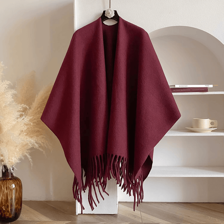 Accesorios de moda: poncho reversible para mujer. Añade un toque de estilo y calidez a tu atuendo de otoño/invierno.