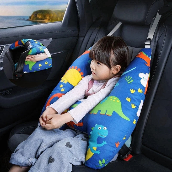 Almohada de viaje para niños con diseños divertidos. Confort y seguridad para el descanso en coche.