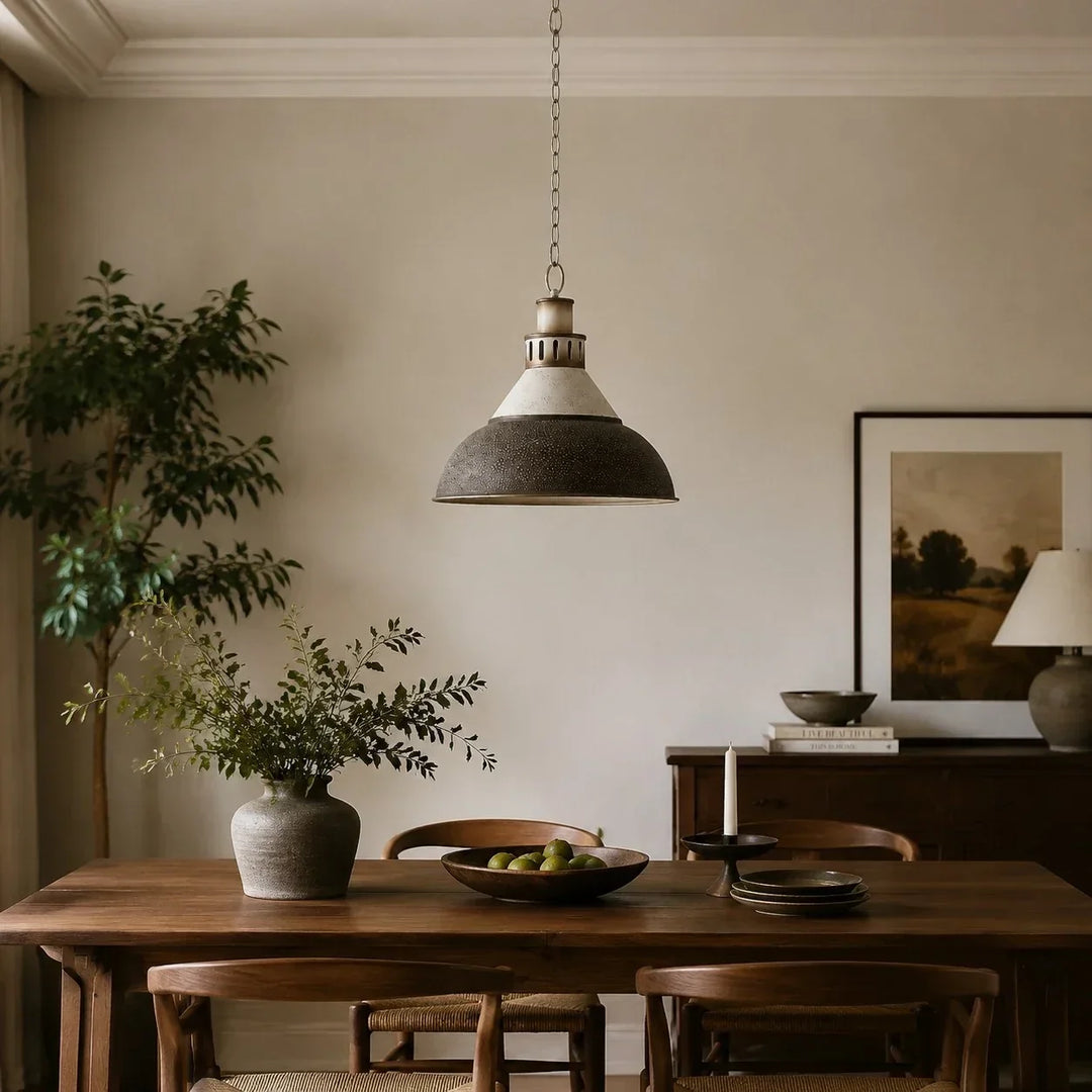 Lámpara domo de hierro colgante estilo industrial moderno, perfecta para cocina y decoración de techo.