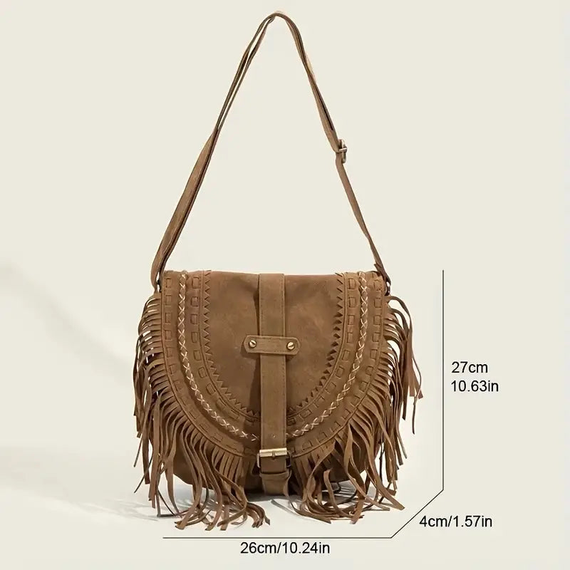 Sofisticado bolso de hombro de ante marrón, diseño bohemio elegante para mujer.