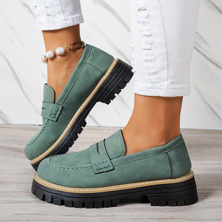 Mocasines retro mujer, fusión de comodidad y estilo con suela gruesa, para primavera.