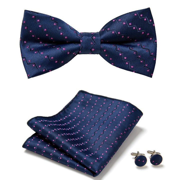 Pajarita floral para regalo de hombres, un conjunto formal y elegante de accesorios. [[lstfy-media:11]]
