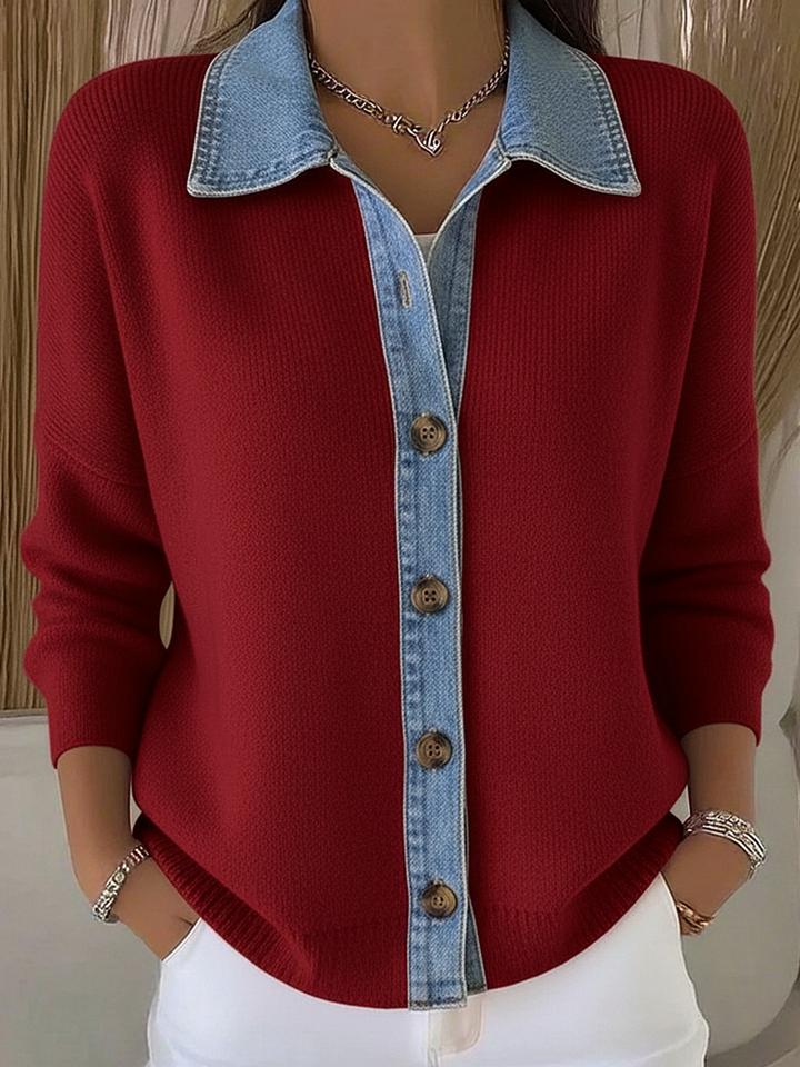 Cárdigan de mujer con cuello polo y parches denim en mangas. Su diseño elegante lo hace perfecto para ropa casual y ocasiones.
