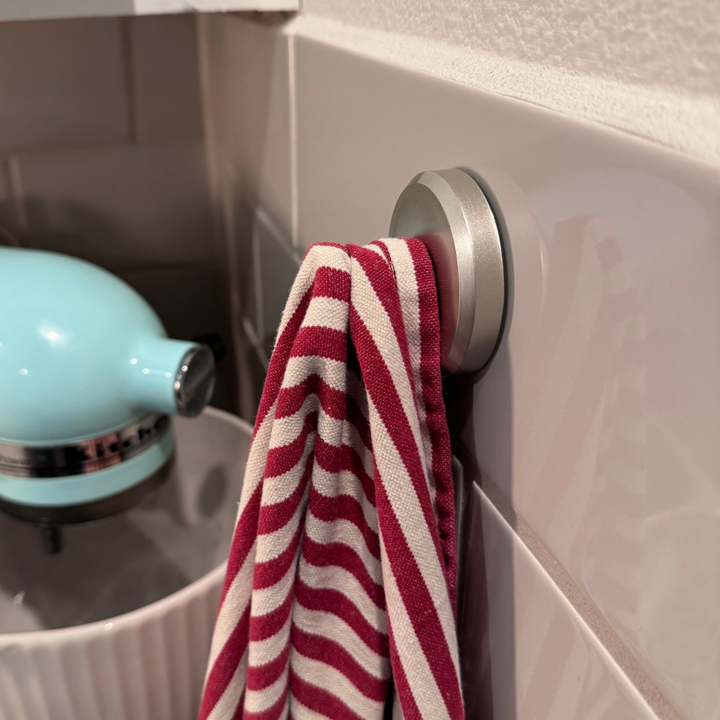 Gancho adhesivo reposicionable de succión fuerte para baño, cocina u hogar. Fácil organización sin daños.
