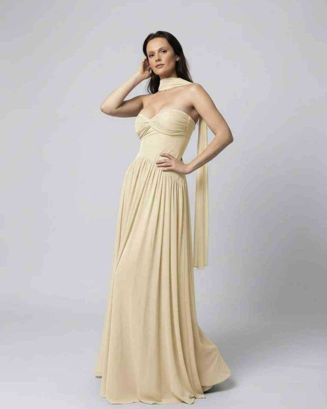 Vestido de noche maxi sin tirantes Elara para mujer, diseño elegante y cómodo, perfecto para fiestas y eventos.