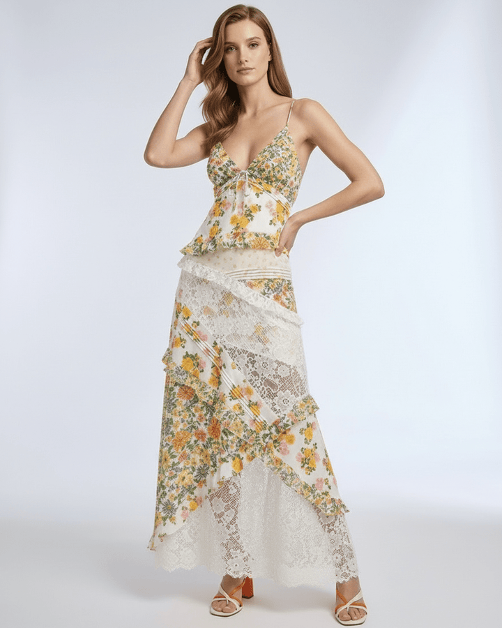 Vestido maxi floral blanco, ideal para invitada de fiesta o eventos de verano. Estilo romántico y elegante.