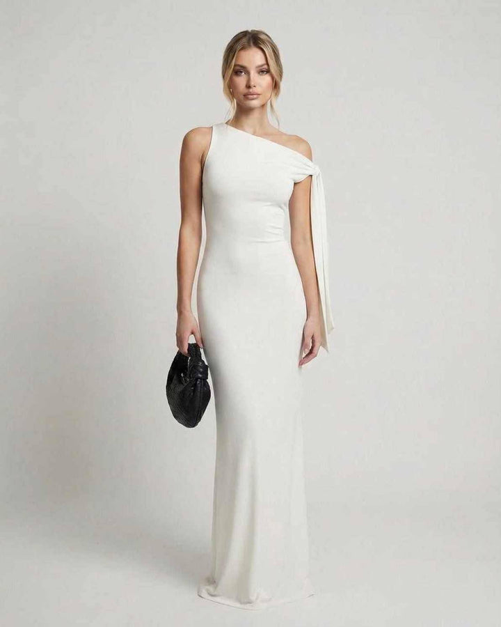 Vestido maxi blanco elegante de un hombro para mujer, ideal para fiesta o noche.