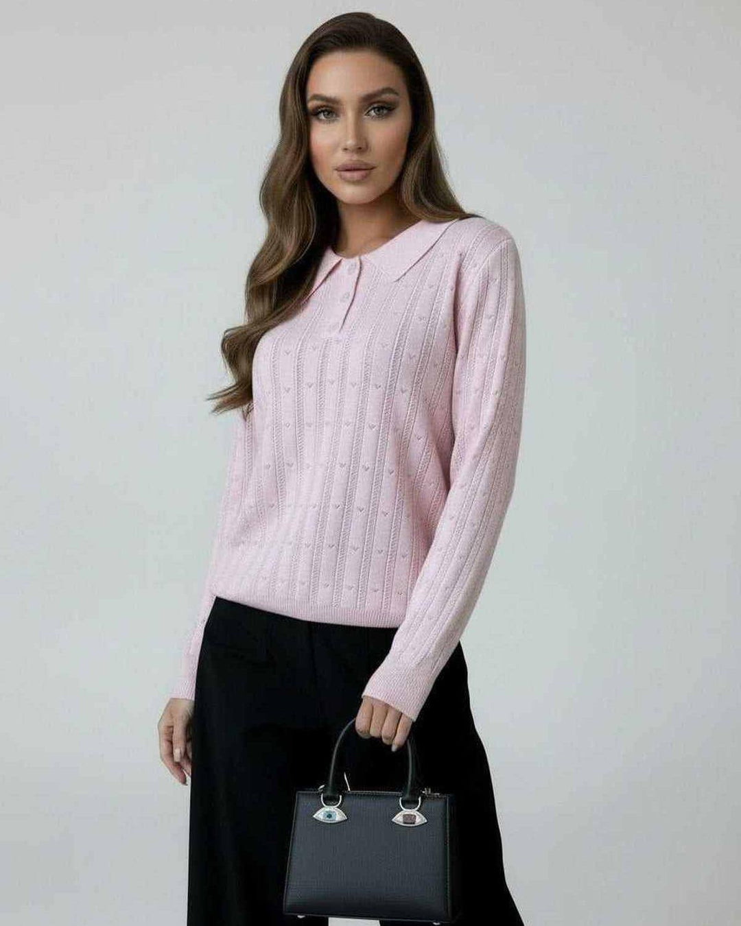 Suéter blanco de punto para mujeres con manga larga, diseño elegante y confortable para cualquier ocasión.