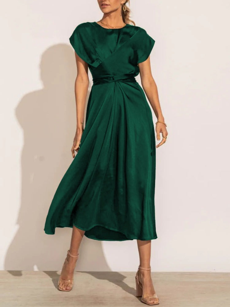 Vestido de cóctel Feline Elegancia Discreta para mujer, largo midi, look formal.