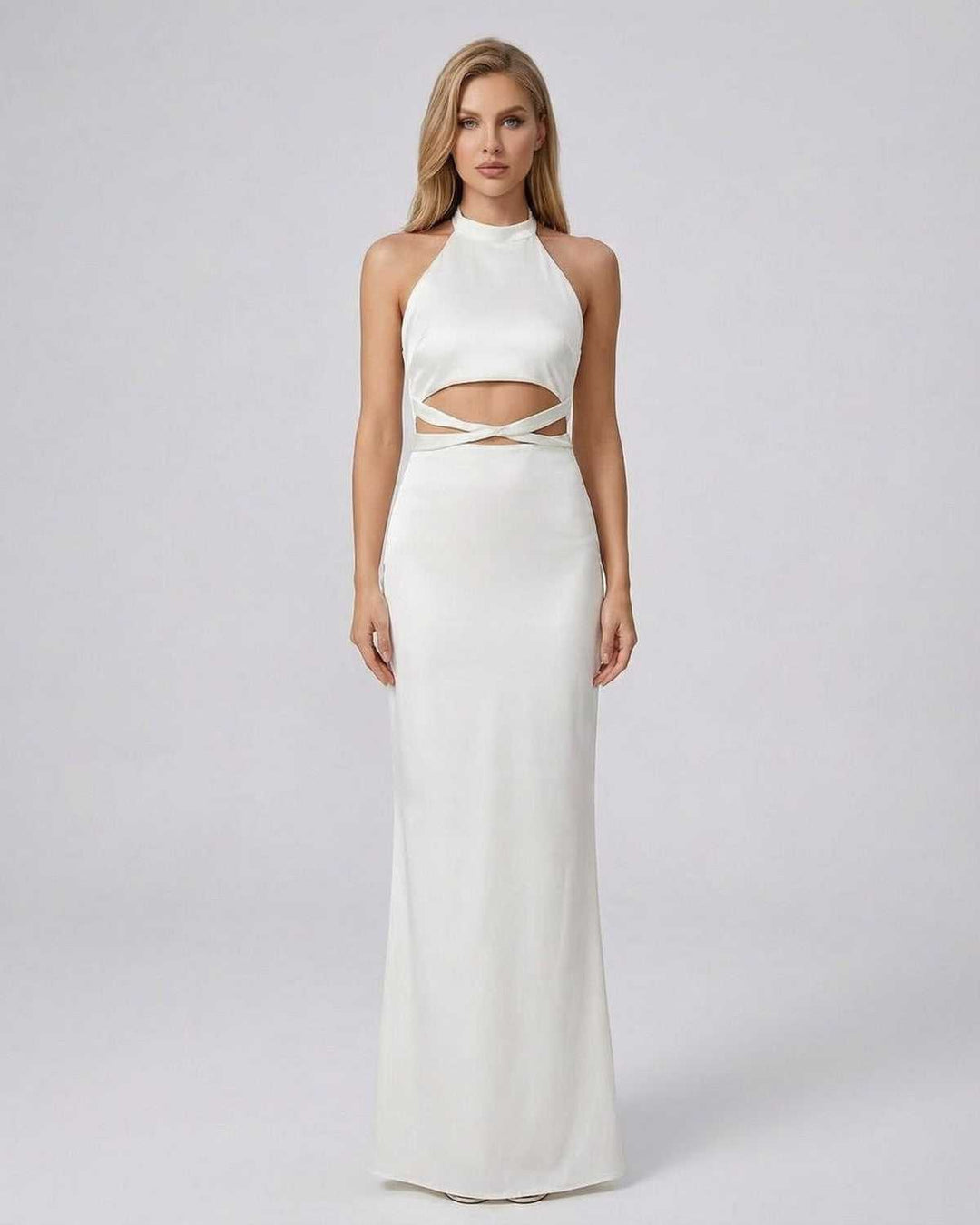 Vestido maxi blanco Elysia de mujer con cuello halter. Ideal para fiesta, formal, elegante y celebraciones.