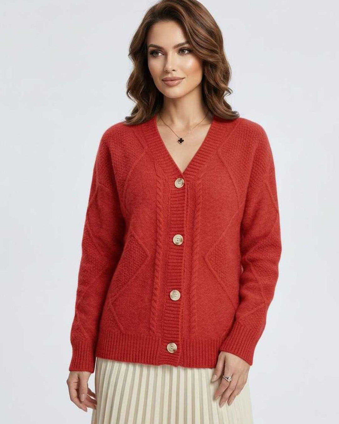 Cárdigan rojo vibrante para mujer con botones. Ideal para moda de otoño e invierno, estilo elegante y versátil.