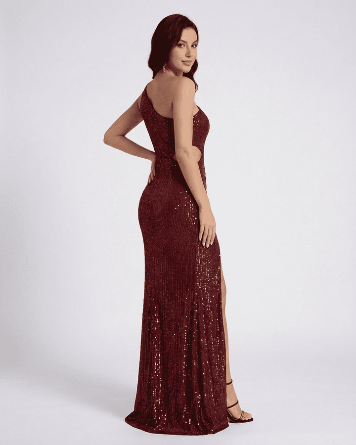 Vestido de celebración maxi con lentejuelas brillantes y detalle un hombro. Vestido de fiesta deslumbrante.