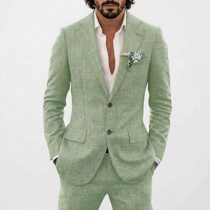 Conjunto de traje de lino color arena para hombre, versátil para un look casual elegante o formal de verano.
