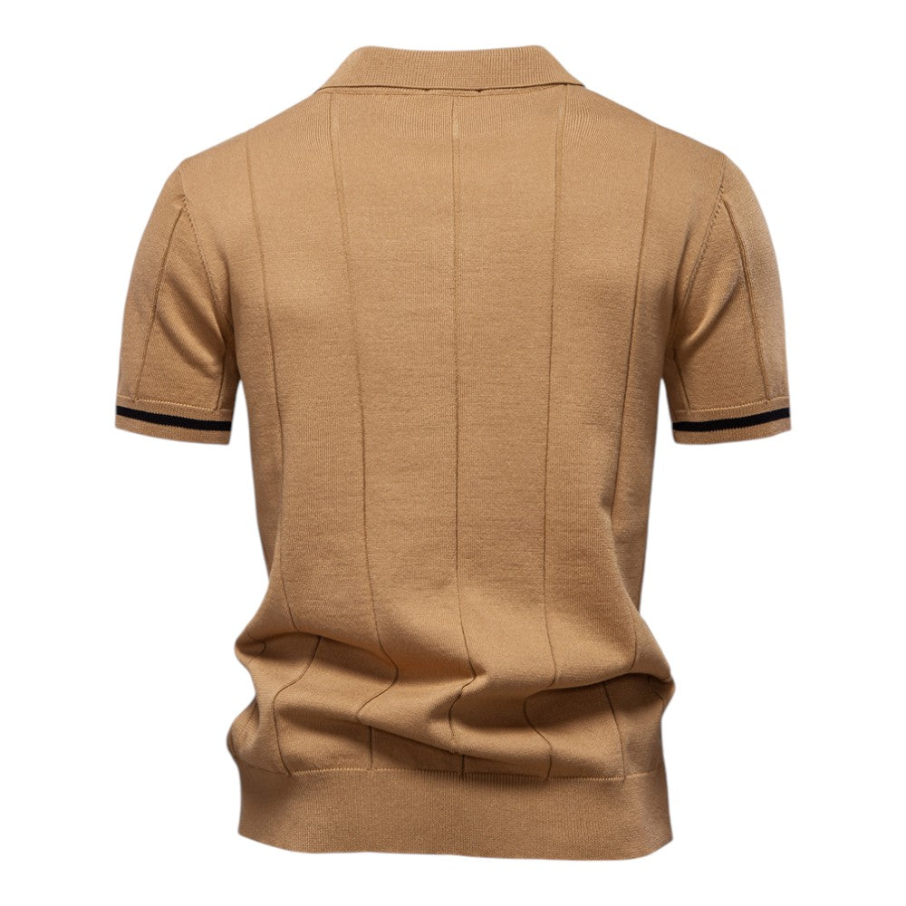 Polo transpirable de hombre, confeccionado en punto suave. Estilo casual elegante, manga corta.