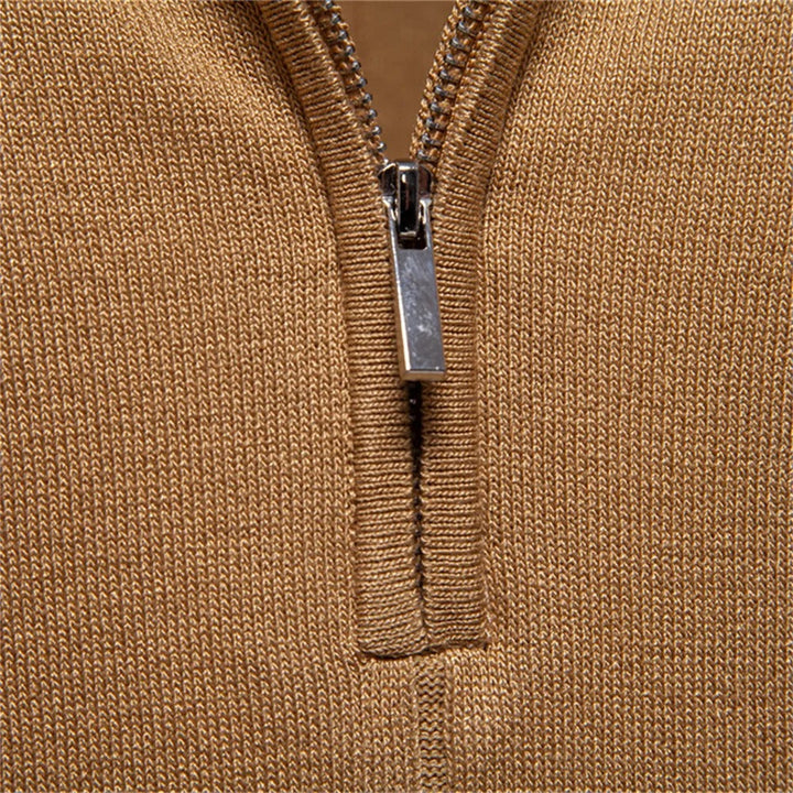Polo de punto para hombre, versátil y transpirable. Cuello cremallera, perfecto para moda masculina.