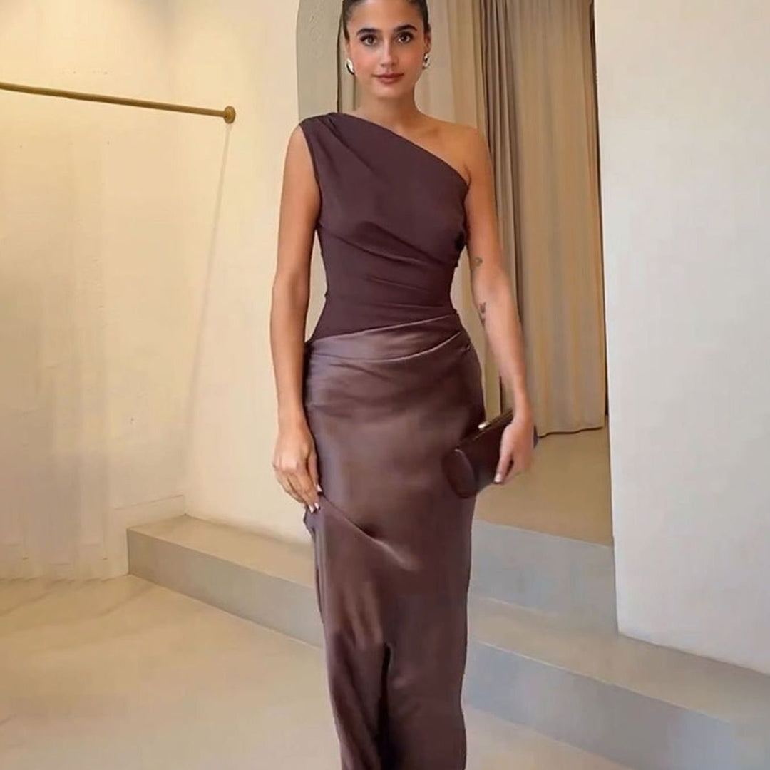 Vestido largo asimétrico de un hombro para mujer con efecto piel. Ideal para fiesta o gala.