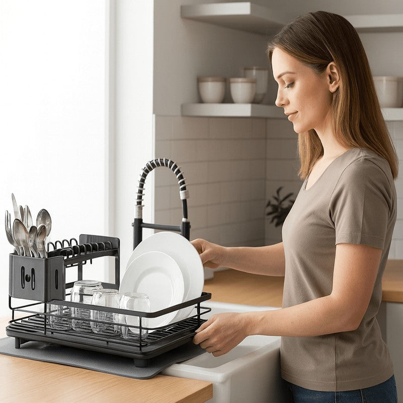 Estante organizador de platos con drenaje, plegable y de acero, mantiene tu cocina ordenada.