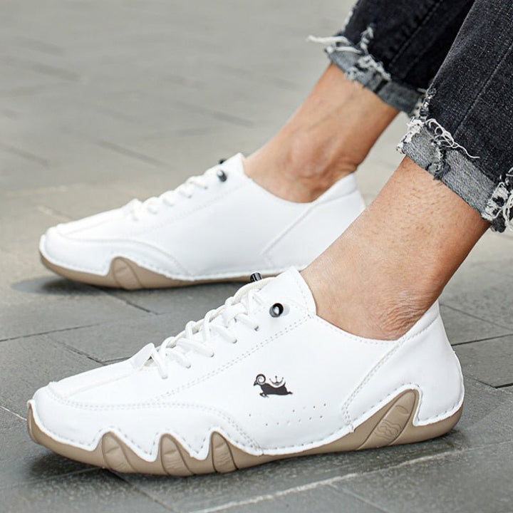 Zapatillas de cuero barefoot para hombre, versátiles para estilo casual, elegantes y activas.