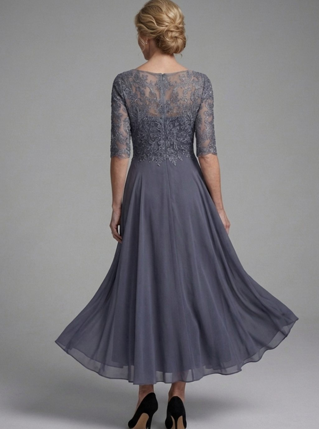 Elegante vestido midi de fiesta con encaje y mangas transparentes. Vestido formal de mujer para eventos especiales.