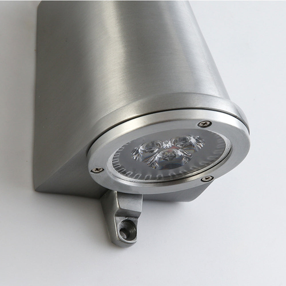 Iluminación exterior industrial, lámpara de pared LED 3W IP65, diseño campana, moderna.