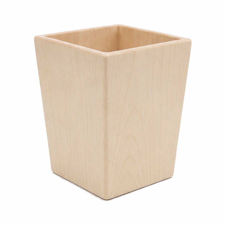 Portabolígrafos cónico cuadrado crema con acabado mate, perfecto para organizar artículos de escritorio con estilo.