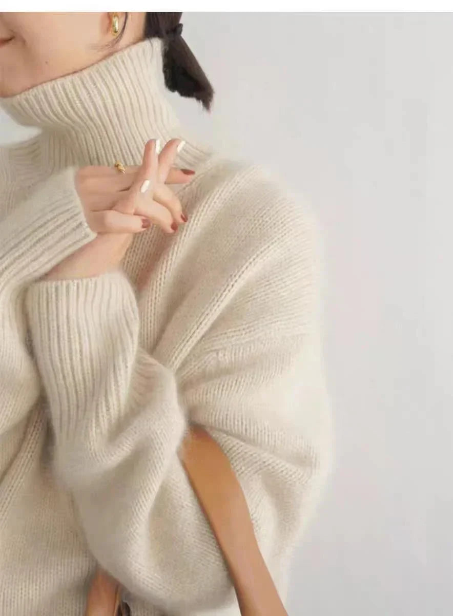 Ropa femenina: jersey de cachemir con cuello alto, elegante y versátil para cualquier ocasión.