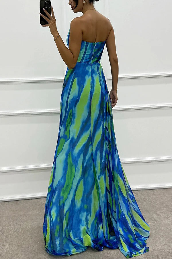 Vestido largo de verano cian, asimétrico con abertura. Perfecto para noche de fiesta, moda mujer.