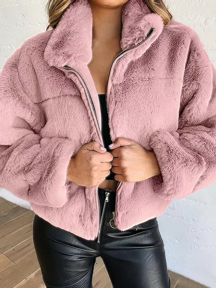 Chaqueta Serena para mujer. Mezcla de estilo casual y elegante, con cremallera, perfecta para otoño y entretiempo.