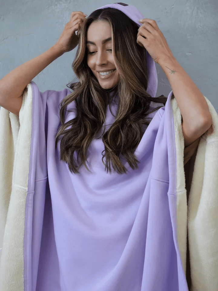 Invierno casual: sudadera oversize de mujer con capucha. Suave al tacto, brinda comodidad y un estilo relajante.