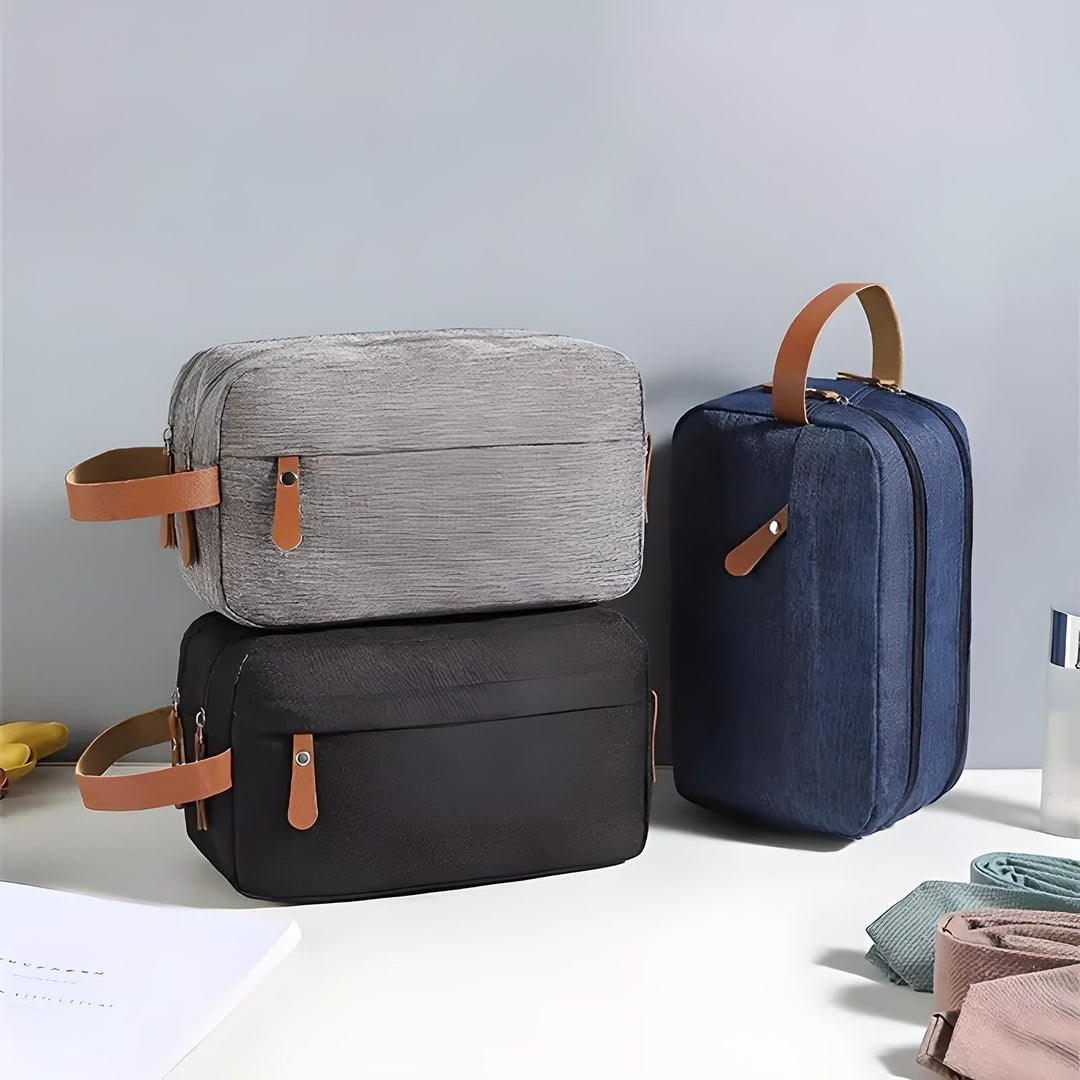 Neceser compacto y delgado para hombre. Organizador de aseo personal de viaje, estilo moderno y práctico.