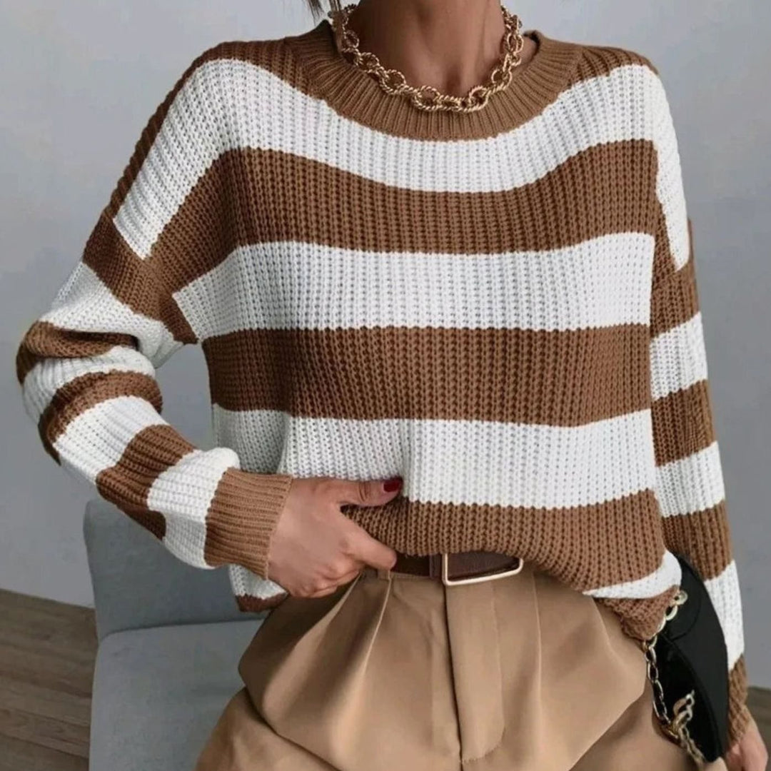 Moda femenina: jersey de punto a rayas para mujer. Cuello redondo, perfecto para ropa de invierno casual.