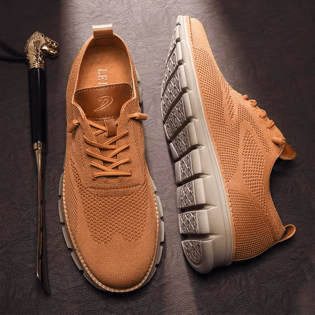 Par de zapatillas ortopédicas para hombre, calzado cómodo y transpirable, ideal para salud de los pies.