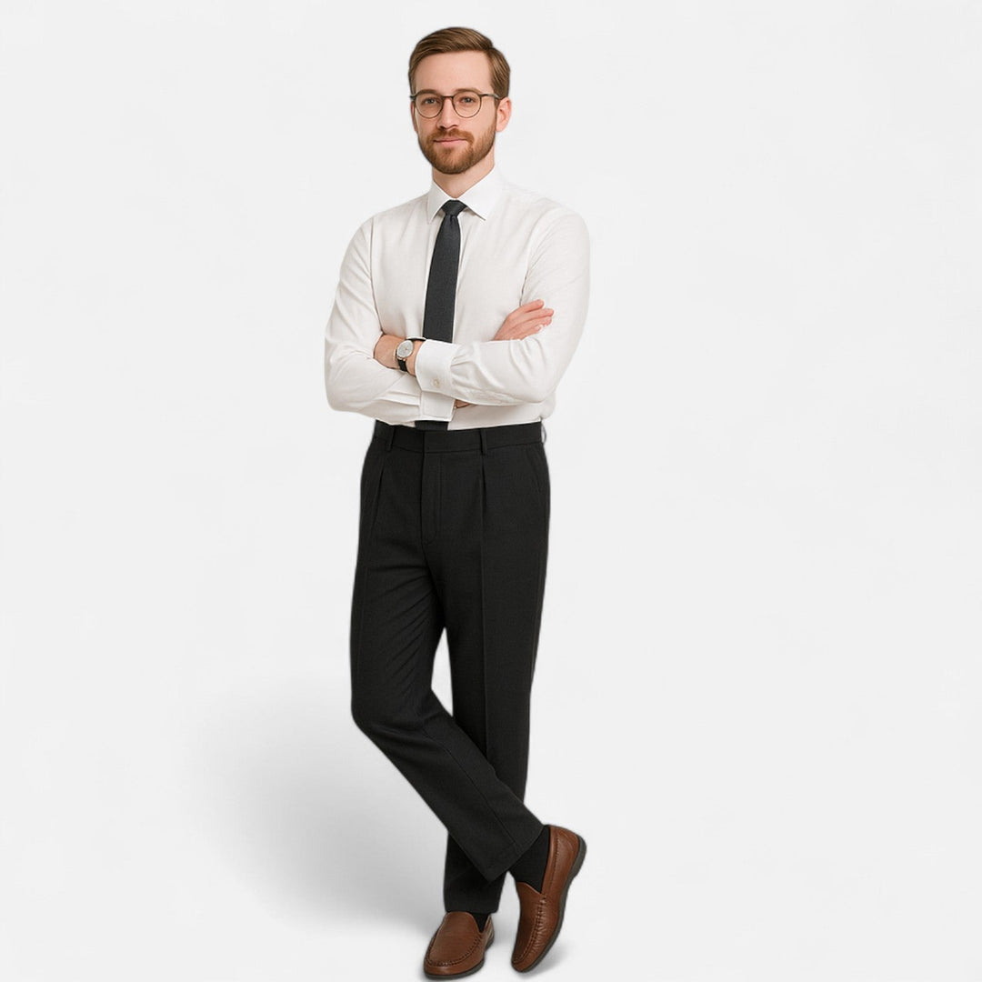 Zapatos Oxford de hombre desde arriba, diseño clásico atemporal, perfectos para cualquier evento formal o negocios.
