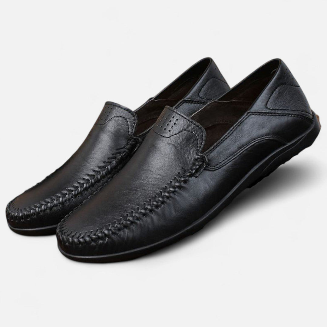 Tacón robusto de zapatos Oxford, diseño clásico para un calzado de hombre cómodo y elegante. Ideal para la oficina.