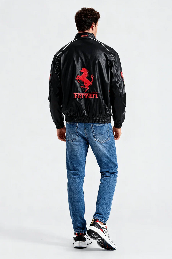 Elegante chaqueta de cuero genuino, estilo motera vintage. Diseño unisex, ideal para el frío.