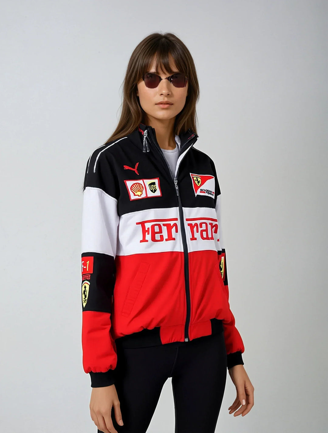 Vista trasera de chaqueta unisex de carreras vintage, acentuando su diseño para outerwear.