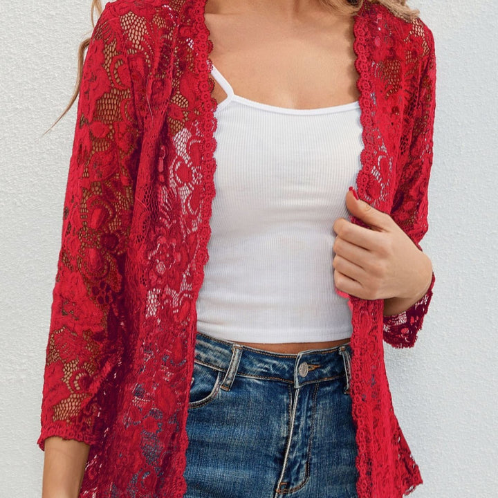 Prenda femenina chic: Cárdigan de encaje floral abierto, manga 3/4. Estilo versátil.