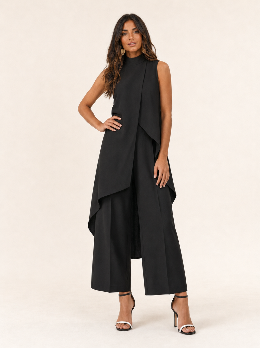 Traje elegante de dos piezas para mujer, estilo largo y sofisticado para cualquier fiesta o gala.