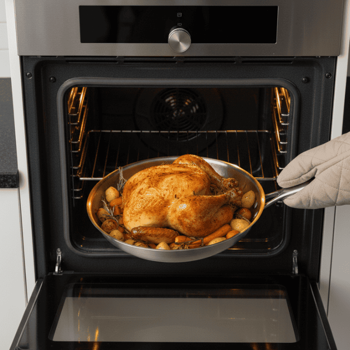 Cocina con sartén de titanio robusta y sin químicos. Ideal para saltear, freír y guisar tus alimentos.