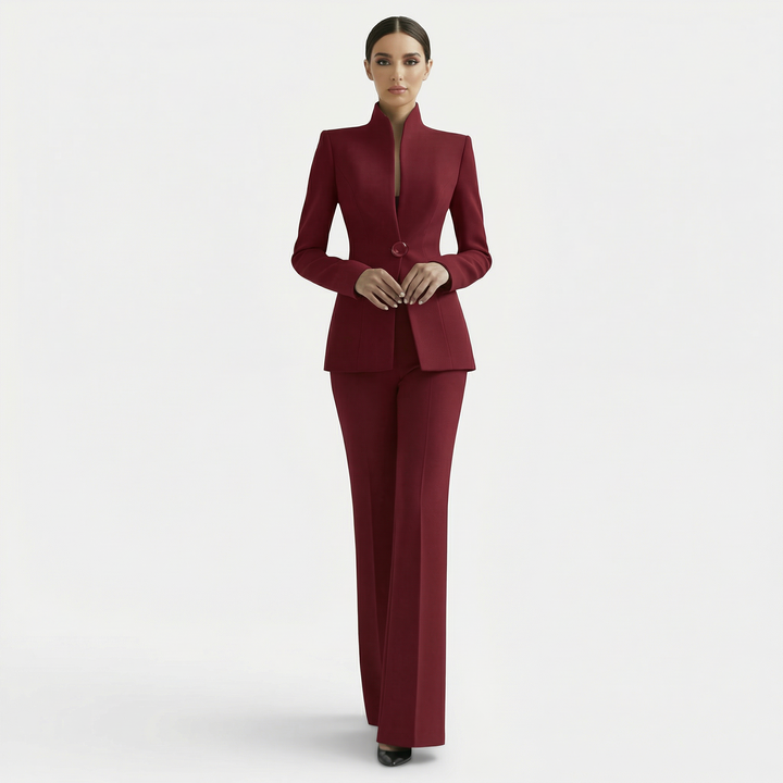 Moda mujer: traje sastre de alta calidad para un look profesional impecable.
