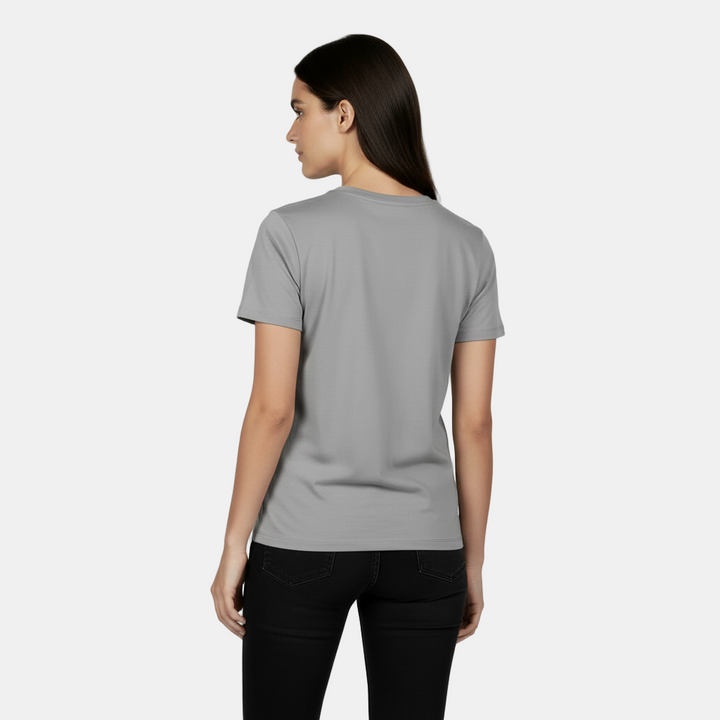 Ligera camiseta de algodón para mujer, estilo holgado y manga corta. Ideal para el calor.