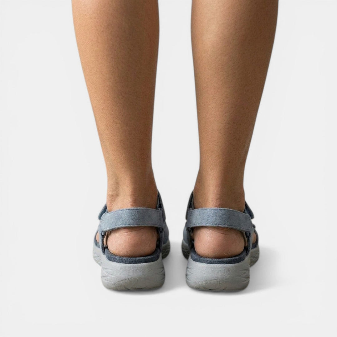 Elegantes sandalias de cuña para mujer. Calzado de verano antideslizante que combina estilo y comodidad.