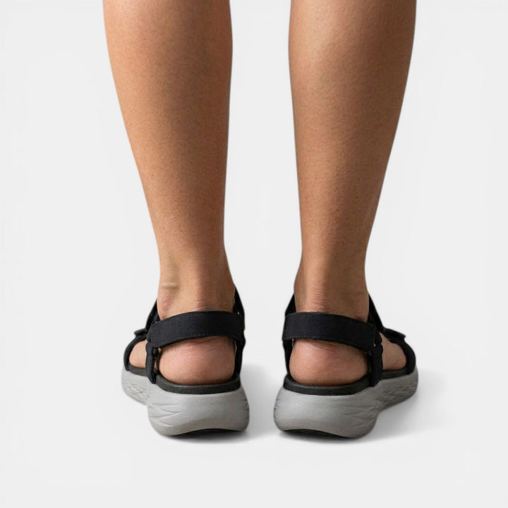 Sandalias de cuña cómodas y ortopédicas para mujer. Calzado elegante que cuida la salud de tus pies.