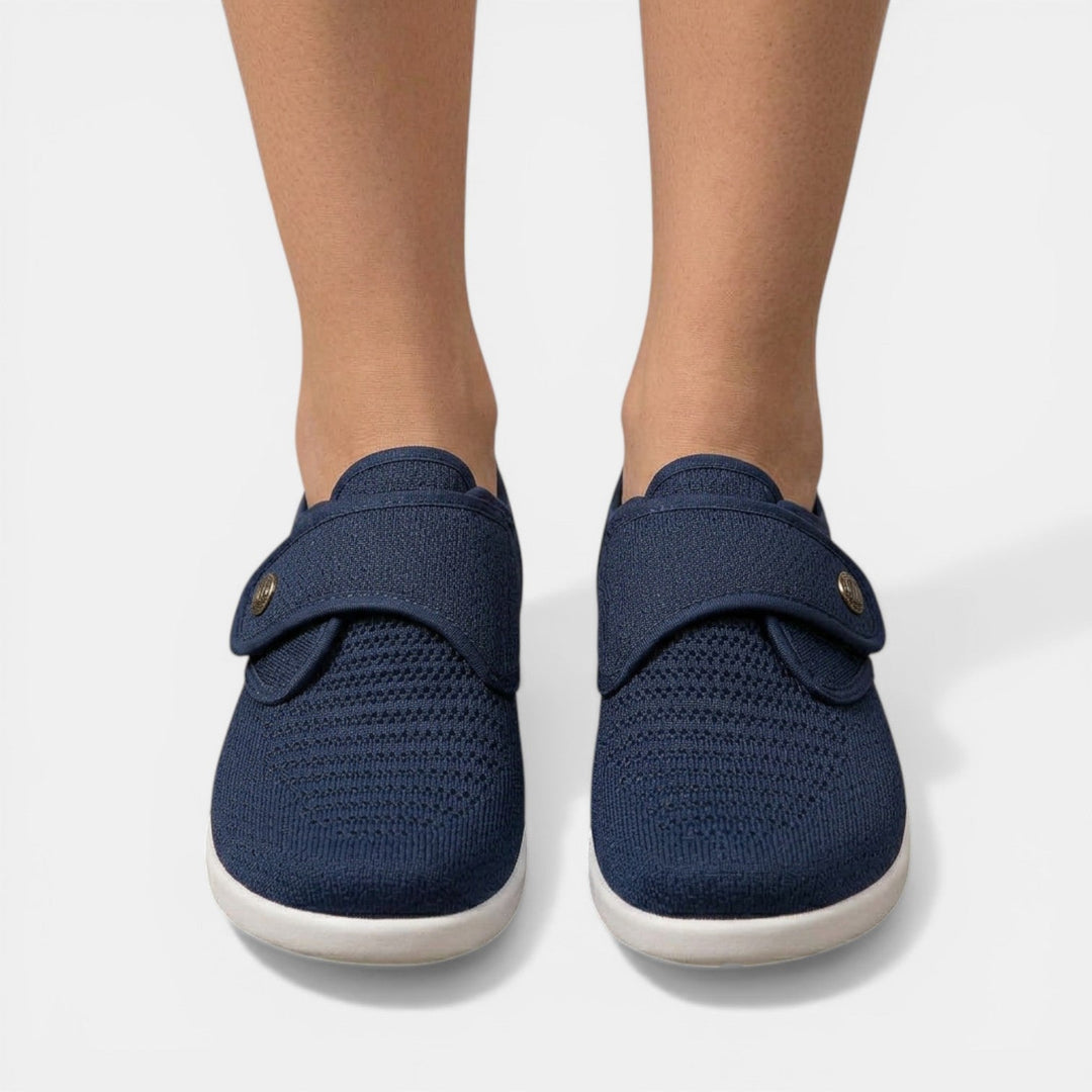 Zapatillas ortopédicas de mujer con velcro, diseñadas para el alivio y comodidad del pie.