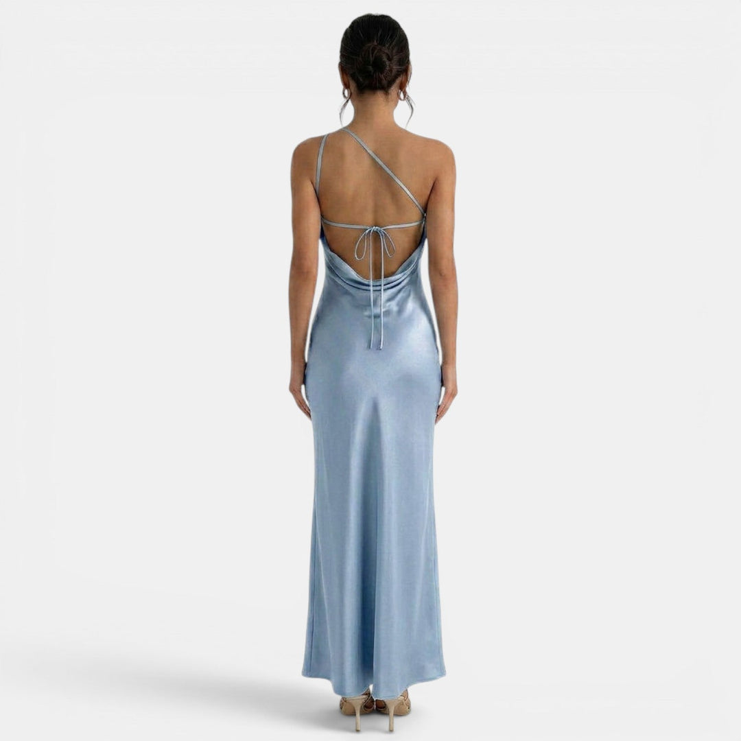 Vestido formal de encaje color crema, largo, con detalle de espalda abierta para mujer, sofisticado.