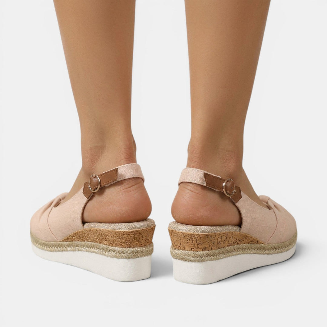 Sandalias de cuña para mujer, diseño elegante y ortopédicas para máximo confort en tus pies.