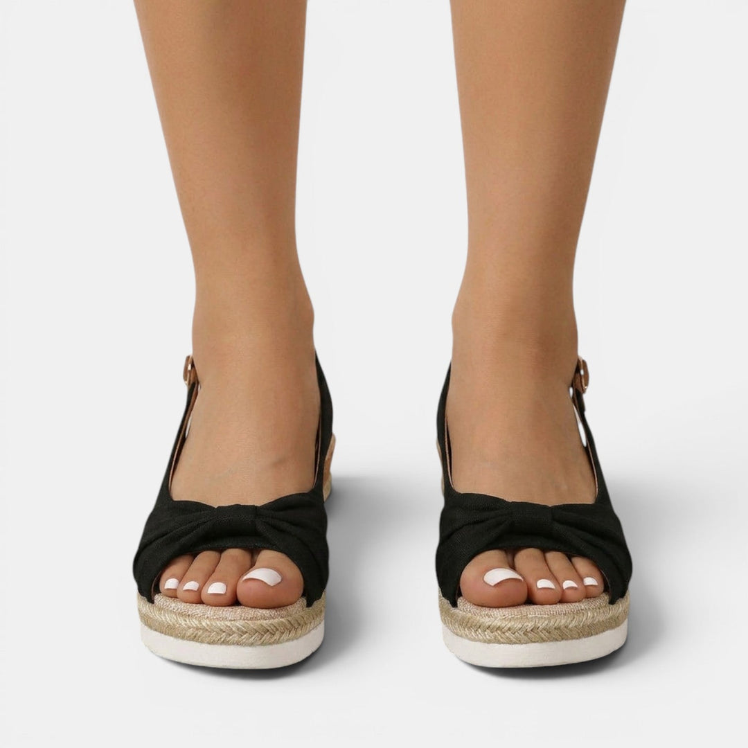 Calzado cómodo de verano: Sandalias cuña para mujer, ideales para un look casual elegante.