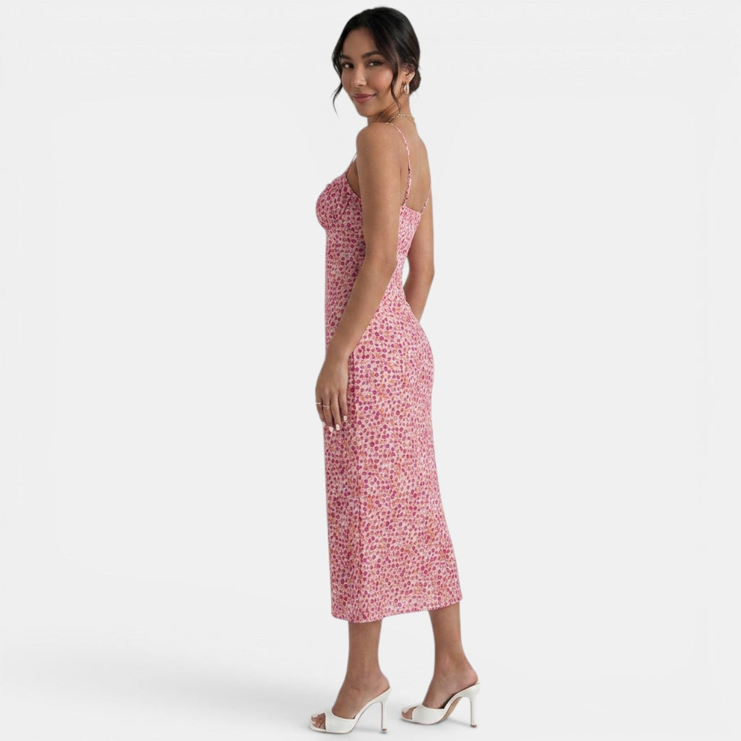 Vestido midi floral bohemio de mujer para fiesta, ocasión especial. Diseño elegante y romántico con estampado floral.