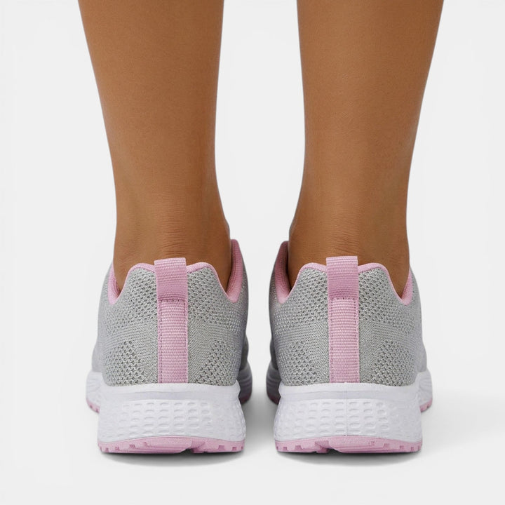 Zapatillas ortopédicas femeninas con puntera ancha, ideales para comodidad y estilo casual en tus pies.