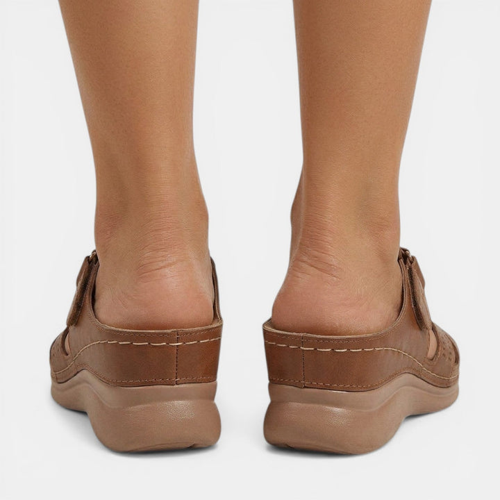 Sandalias plataforma para mujer, ortopédicas y muy cómodas. Calzado ideal para verano y moda femenina casual.